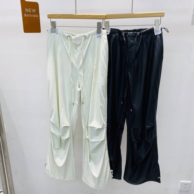新款美式复古风工装宽松抽绳休闲直筒阔腿降落伞舒适蛋白皮裤Sml