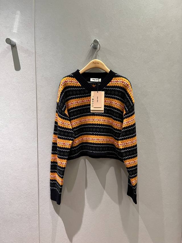 新款秋冬新品 自带秋冬氛围感的费尔岛短款毛衣 复古条纹四叶草提花宽松休闲 减龄必备 Sml