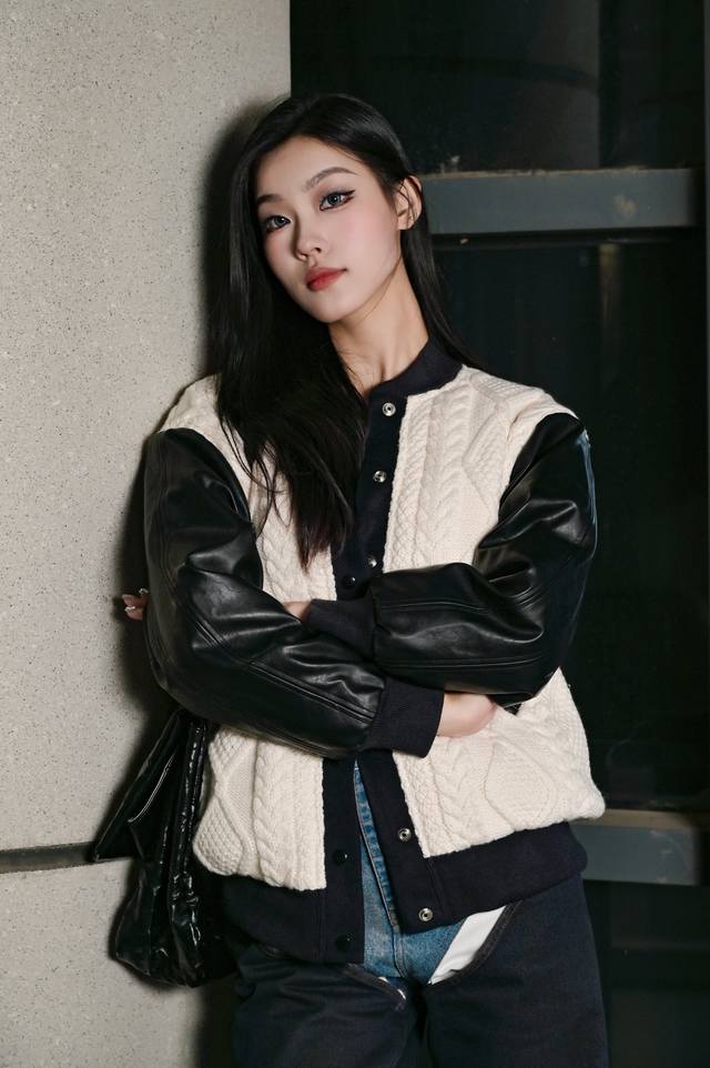 皮革拼接羊毛针织羽绒服！填充白鸭绒 Sml