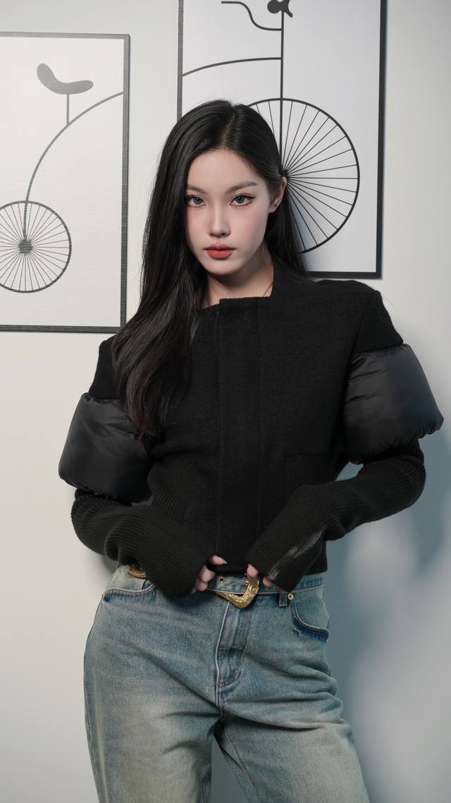 羊毛拼接羽绒夹克外套！100%羊毛，羽绒部分填充白鸭绒。