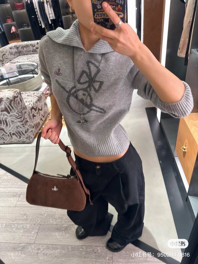 25新款 小众V撞色拼接土星刺绣海军翻领针织毛衣Sml