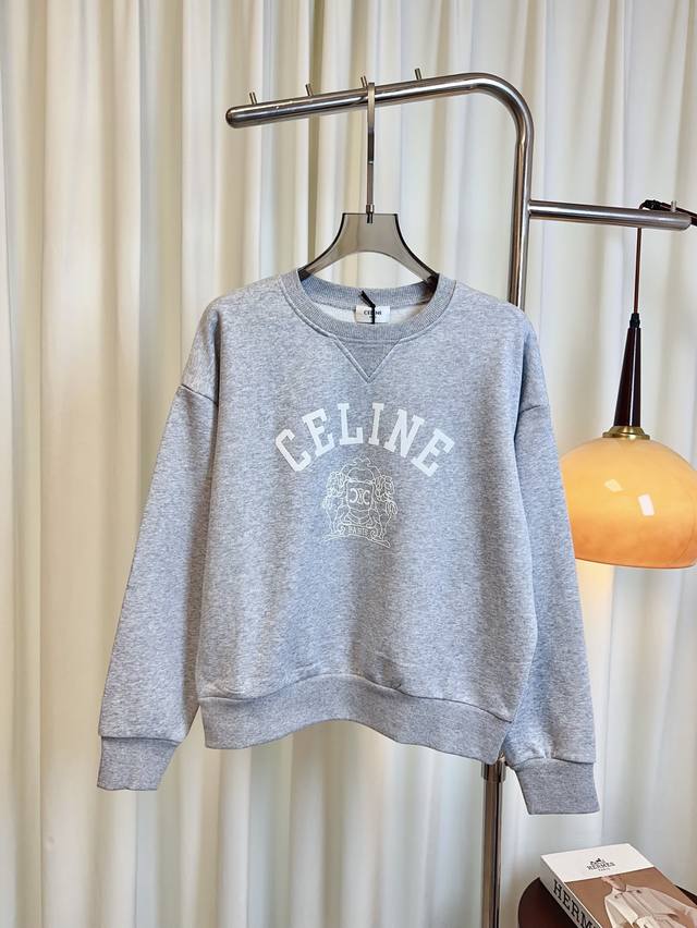 Ce**新款植绒徽标Logo落肩肩袖卫衣 定制毛圈棉面料 舒适透气 采用落肩袖设计 植绒徽标Logo点缀 减龄活力 女生必备单品 最高品质 欢迎对比 灰色 黑色