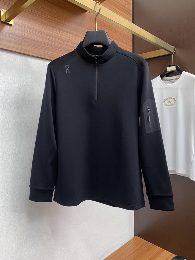 On 昂跑 25秋冬家族男士高端立领长袖卫衣，香港洋行渠道货，纯正血统品质，25年秋冬 新款，经典王牌系列！ 高端奢华且白金级的一款经典基础款T恤，通体的设计完