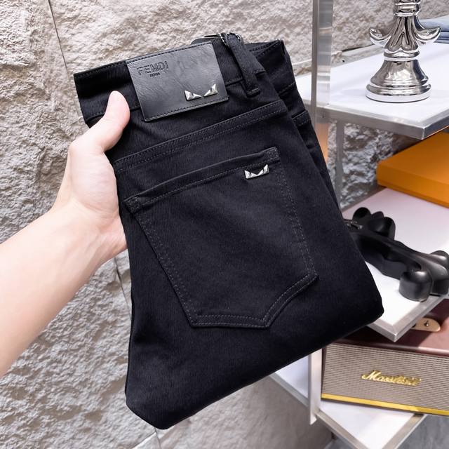 2025秋冬款 C 现货直批 款号：6593 码数：28-3837