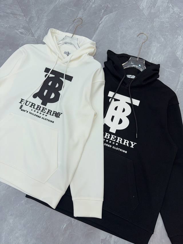 Bbr 25S新品连帽卫衣.男女同款！高品质高版本.最新花色推荐.胸口Logo图形立体烫画设计.花色搭配设计尤为新鲜.使得整个的图案极为立体！采用380G天丝棉