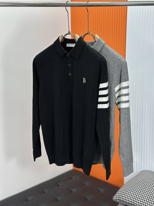 Tb汤姆布朗秋冬新款针织羊毛衫，配色标识条纹工艺设计！钩织标识条纹修饰，设计经典配色钩织设计！柔软绵密的毛圈肌理，贴身穿着透气亲肤舒适，色彩靓丽、吸睛时髦度爆棚