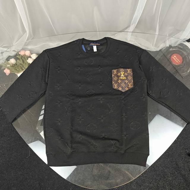 Lv 路易威登 2025Ss秋冬新款新款 前后重工水洗磨烂工艺大Logo圆领长袖 高品质 网红明星同款 定制480克双股博大毛圈全棉水洗面料，面料经过洗水处理，