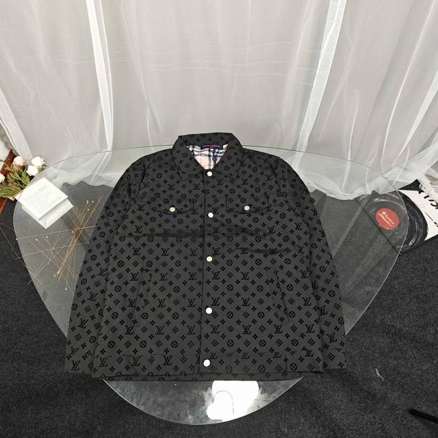 Louis Vuitton 路易威登Lv驴家花卉扎染满提花外套夹克 -面料采用水洗棉布面料，三道水洗工艺，不变形 不起球 不缩水 -印花采用经典Lv满印Logo