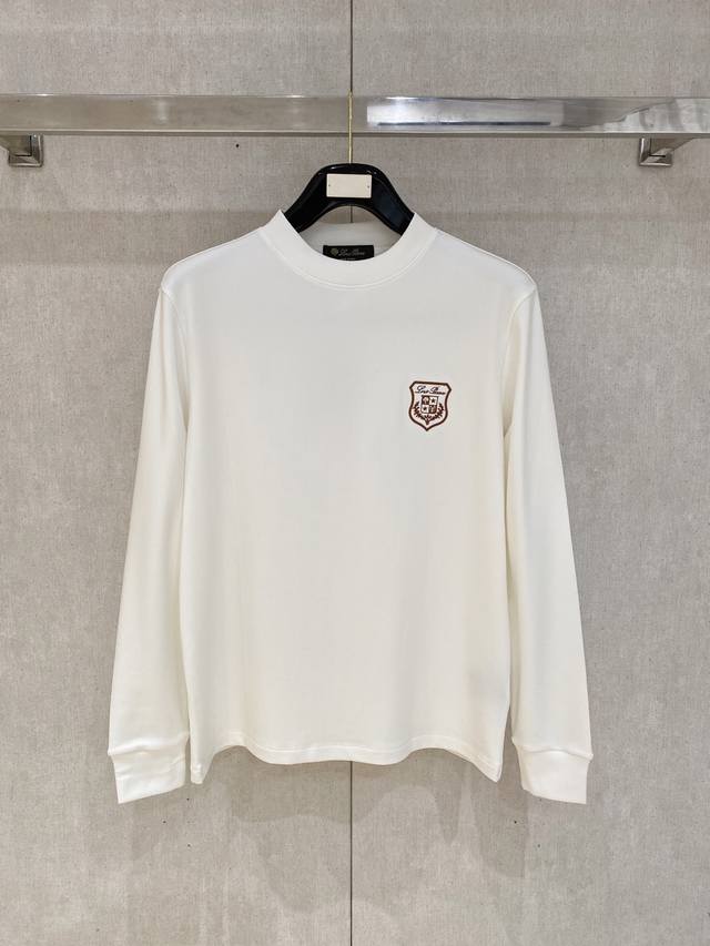 Lp家 2025秋冬男士最新的贸易订单打底衫，全品相！！采用Logo图案刺绣设计！定制婴儿绒面料！上身舒适透气，不僵硬，整体有着丰富的立体感，品质出口订单，定制