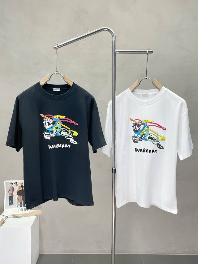 Burberry巴宝莉独家专供新款原单男士休闲短袖 高端定制 高端版本 时尚百搭爆款进口面料 手感超柔软细腻 穿着亲肤舒适 高端精品 代工厂P精细做工 上身非常