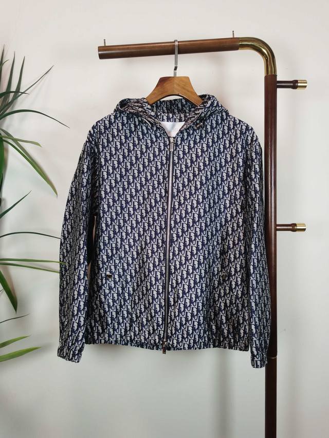 Dior 迪奥 字母满花 顶级品质 官网同款，三标齐全！2025春夏新款男士夹克外套，时尚休闲高端版本！专柜定制面料 细节无可挑剔，品牌元素设计理念，体现高品质