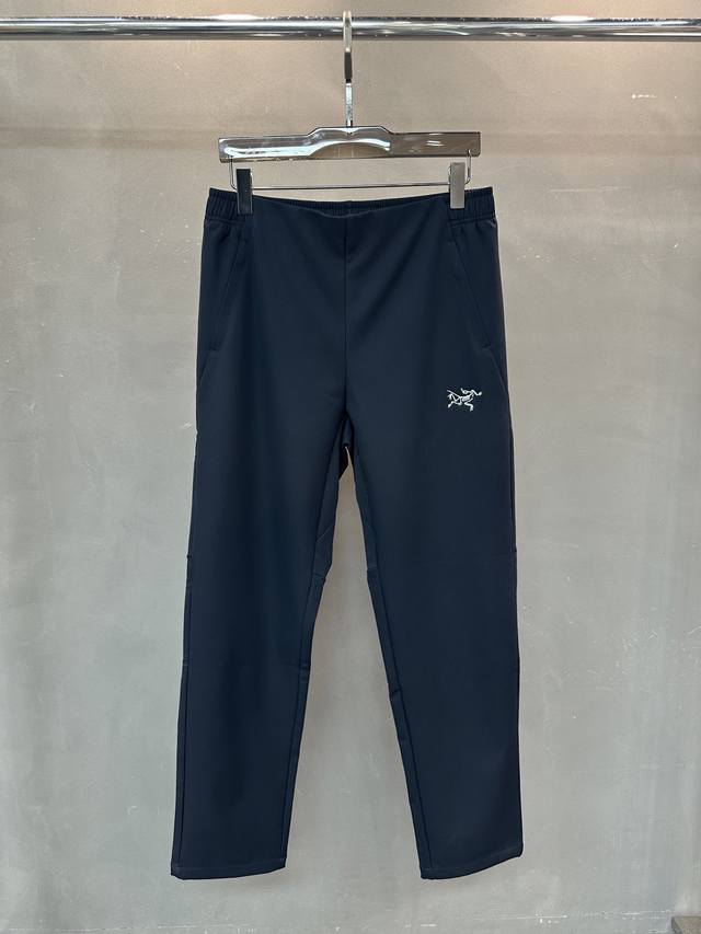 Arc* 25Ss新款加绒裤 保暖舒适 搭配松紧裤腰 简单大气 颜色：黑色 灰色 码数：M-3Xl