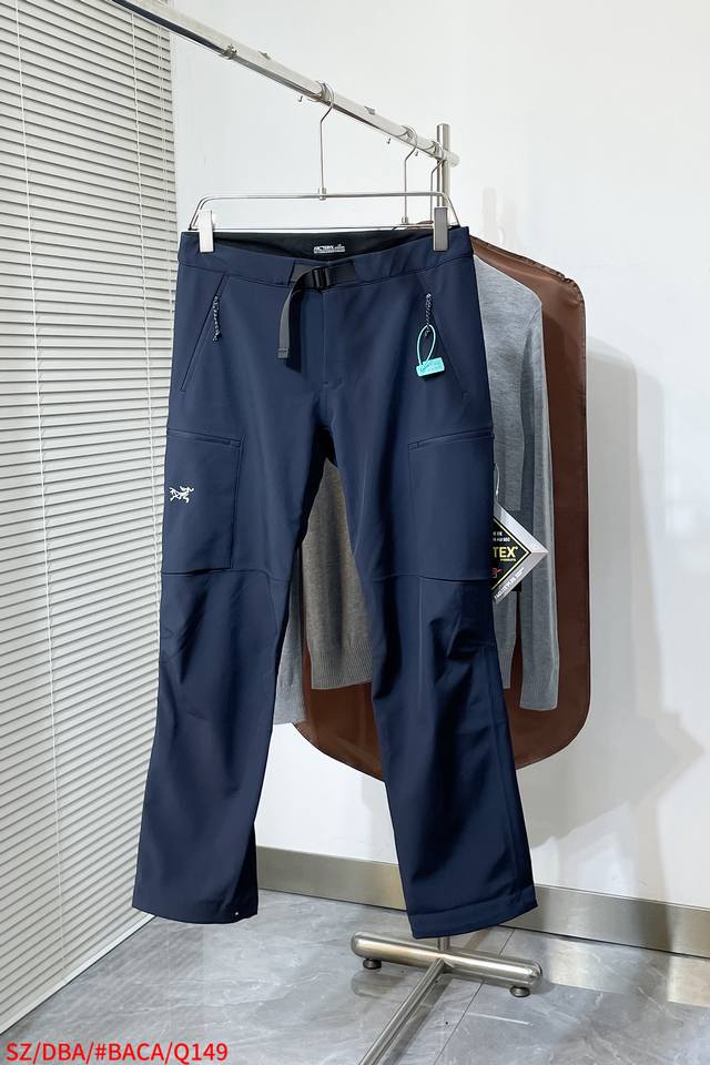 Q149 Sz Arc Fw男士休闲裤 速干面料休闲裤，最新款上身版型无敌正！ 绝对可以闭眼收的一款 此款裤子非常百搭，弹力腰围,日常上班 户外运动都可以穿着，