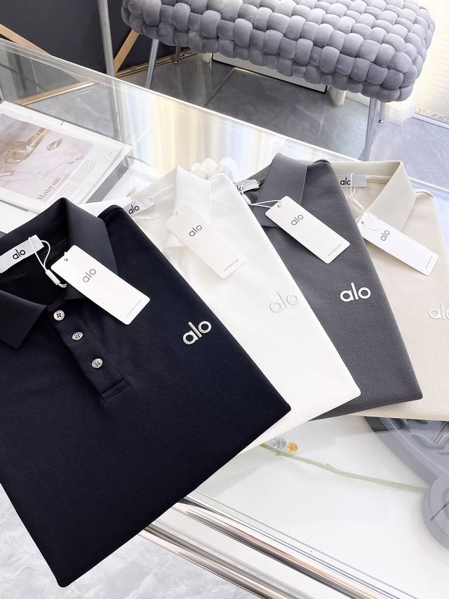 2025春夏新款Polo衫商务休闲翻领短袖T恤，精致合体的剪裁版型衬托出了极简主义的设计风格，把优雅风展露的一览无余！高克重260G纯棉珠地面料，品质至上，用料
