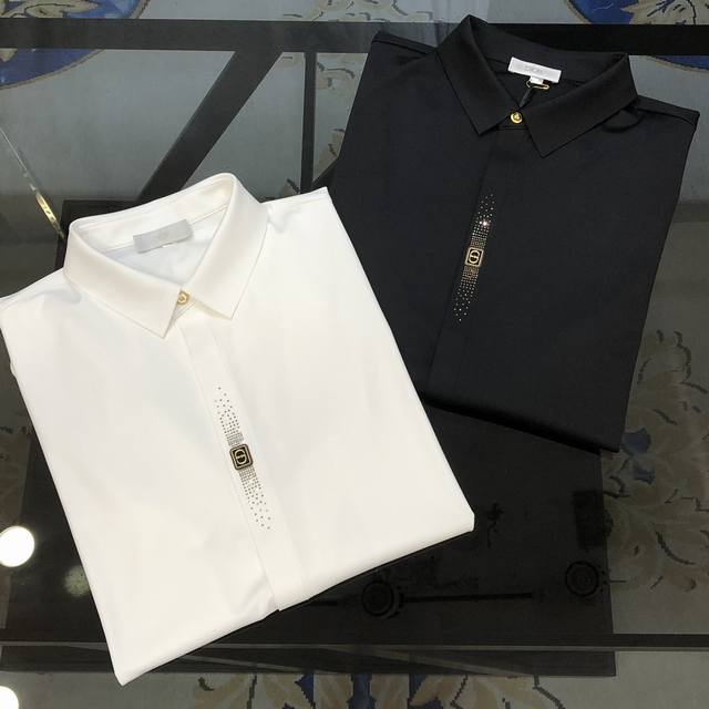 D*Or 迪奥新款男士原单休闲长袖衬衫 官网同步发售 简洁时尚百搭 高端品质无缝切割包边 定制进口锦氨天丝棉面料 弹力大 不起皱 定制五金辅料 烫钻印胶Logo