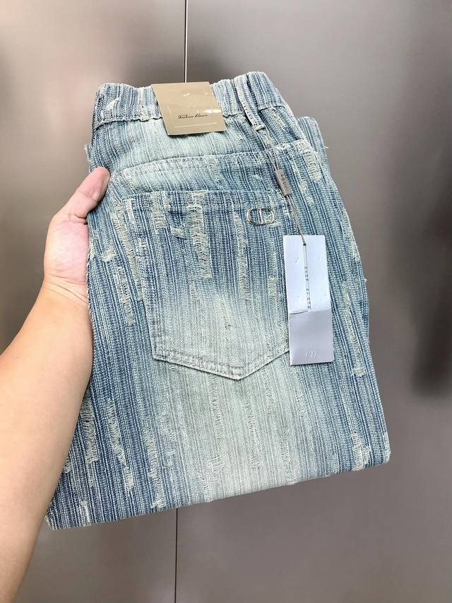 D*Or 迪奥2025春夏新款男士宽松直筒牛仔裤 官网同步 爆款高端定制 原单狠货 简洁时尚个性后裤袋Logo标设计 定制进口丹宁水洗牛仔纯棉面料 原版辅料 做