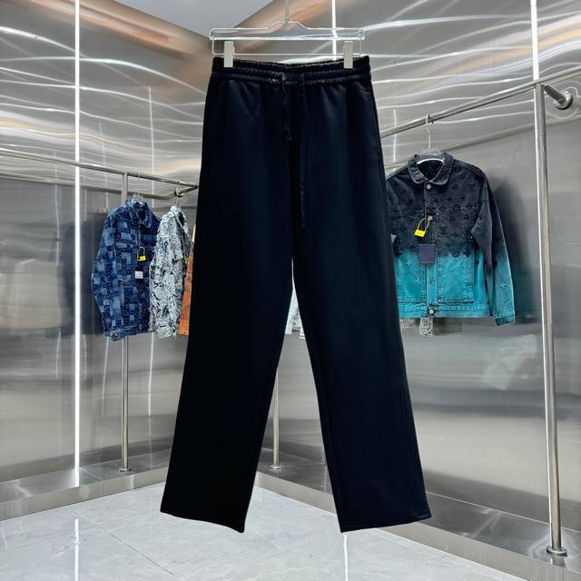 巴宝莉 2025秋冬新款 后袋Logo字母印花休闲裤长裤 360克重 定制面料抽绳，手感舒适， 颜色 黑色 尺码 M L Xl Xxl