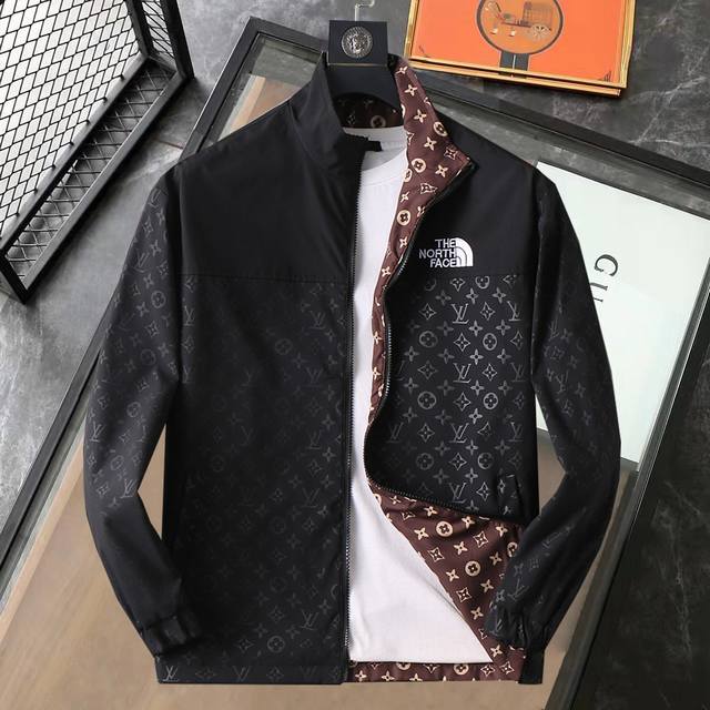 北面Lv联名款 官网同款，提前发售！2025Ss开秋新款男士夹克外套，原单三标齐全高端版本！带隐藏帽，专柜定制面料 透气舒适度高，细节无可挑剔，品牌元素设计理念