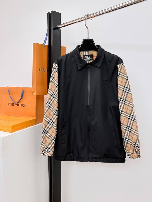 巴宝莉 2025春季新款休闲夹克外套，最新时尚休闲拉链夹克，时尚连帽夹克外套基础常规的连帽夹克版型裁剪，上身百搭简约不挑人，轻松应对各种场合与环境，属于日常通勤