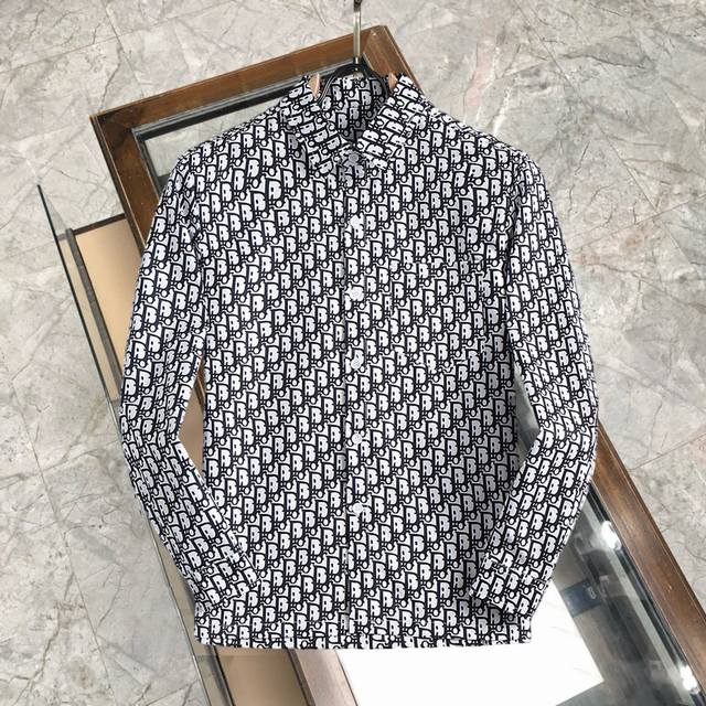 迪奥 高端休闲系列！2025春季新品专柜休闲长袖衬衫！品牌最新元素Logo重工设计 无痕剪裁 进口80支的超高支纱棉，手感柔滑舒适，弹性佳 软软细腻 不易起球极