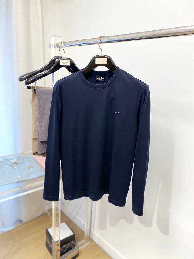 杰尼亚、2025最新款长袖，帅气时尚，胸前精致刺绣图案Logo，简约百搭款。面料棉 不仅挺括，保持潮流的廓形，又穿着舒适，纱织更细腻，码数M-3Xl
