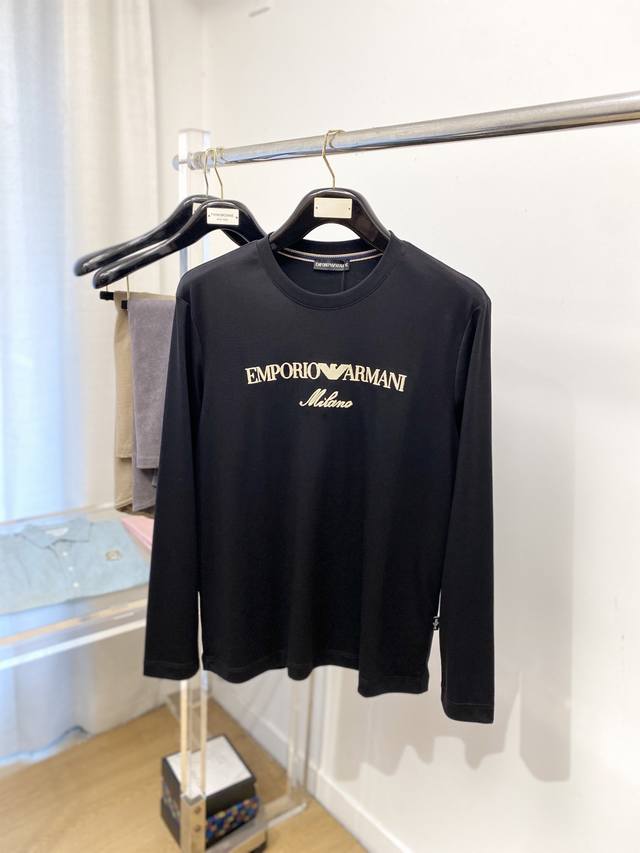 阿玛尼、2025最新款长袖，帅气时尚，胸口精致刺绣图案字母Logo，简约百搭款。面料棉 不仅挺括，保持潮流的廓形，又穿着舒适，纱织更细腻，码数M-3Xl