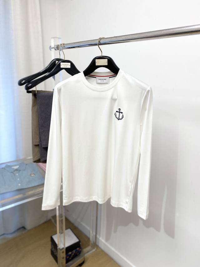 Tb、2025最新款长袖，帅气时尚，胸前精致刺绣图案Logo，简约百搭款。面料棉 不仅挺括，保持潮流的廓形，又穿着舒适，纱织更细腻，码数M-3Xl