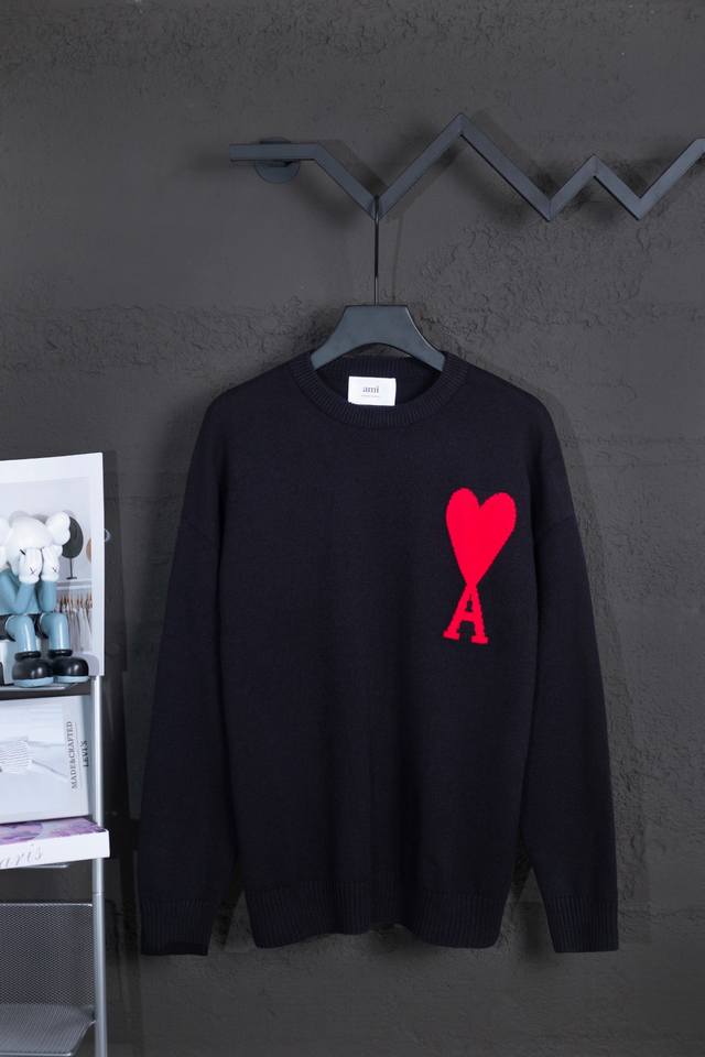 款号：Mq801 专属背景图 款号: Mq801 Ami经典爱心系列圆领毛衣 最高版本 支持对比 颜色: 黑色红心，尺码：S-Xl