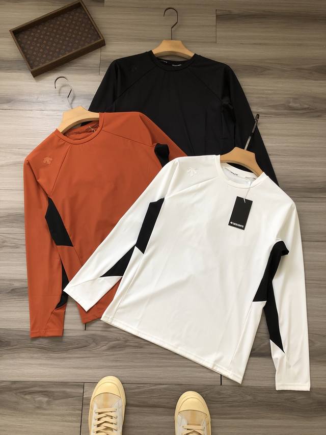 D家 徽标字母Logo胶印 男款训练运动健身圆领长袖T恤. 颜色：白色 橘色 黑色. 材质：氨纶锦纶混纺面料. 尺码：M L Xl 2Xl 3Xl. 工艺：胶印