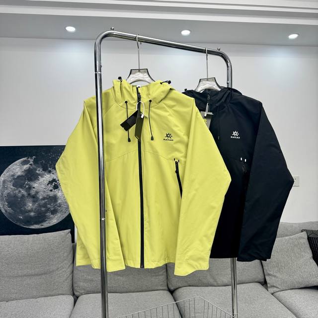 Kailas凯乐石三防户外冲锋衣夹克外套 绝对的高货，0线头，严选品质放心入手 采用高品质原单面料，防水防风设计个性立体工装口袋设计，户外休闲运动更佳实用，造型