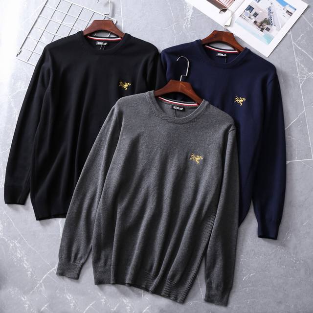 始祖鸟毛衣针织衫男装纯棉圆领毛 天花板高品百搭小鸟经典款精致小刺绣！简约时尚大方！男人的选品标准总是在简单大气中挑选！三色可选 经典配色！秋天可单穿 冬天内搭保