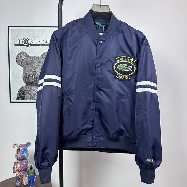 款号：N102 Lacoste 法国鳄鱼25Ss王一博同款经典市场潮流撞色织带男女同款夹克外套 蕞受小红书Ins潮人喜爱的百搭单品夹克外套，一目B1270了然的