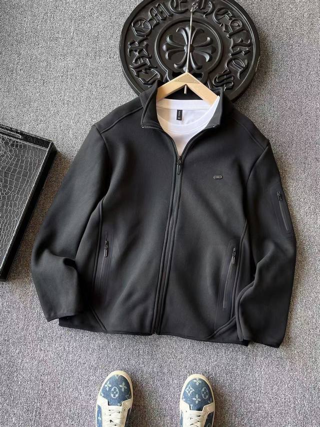 专柜顶级双面绒！ 人气爆款！Kolon 可隆专柜新品顶级超柔双面绒加厚夹克外套！恒隆在售万元级，款号： 2 可隆家今年最新研发480G双面超柔德绒面料，摸起来特