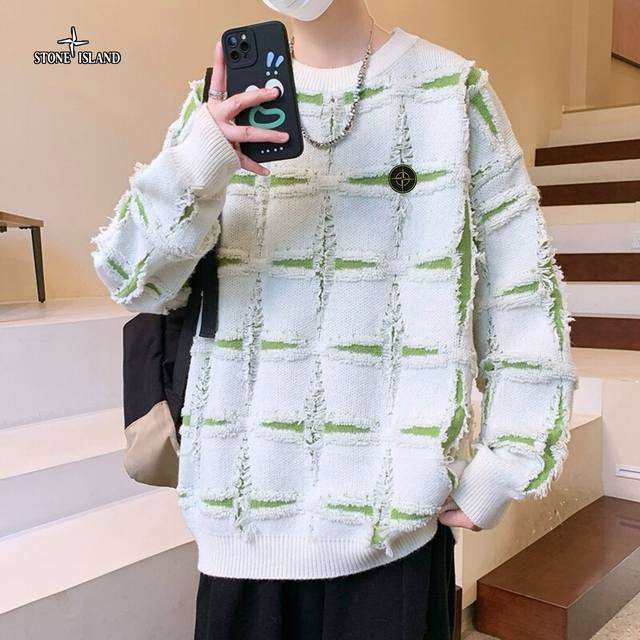 Yc上新发 Stone Island石头岛海外版25Ss新款四色慵懒风宽松版拼色情侣款毛衣 采用针织加厚面料 舒适透气 有质感 做工精细 走线规则 落肩袖宽松版