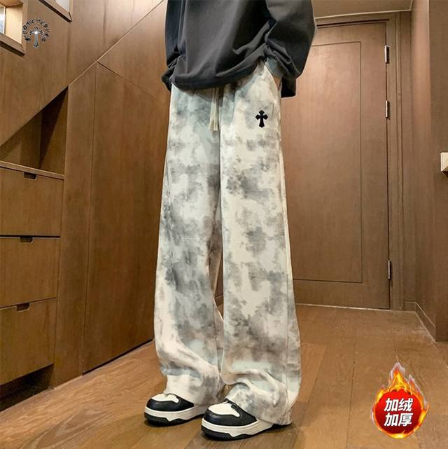 Yc上新发 Chrome Hearts克罗心海外版25Ss新款三色Ins涂鸦加绒加厚休闲运动裤 裤子版型宽松 细节完美 水洗灯芯条加绒加厚面料耐磨耐脏 立体裁剪