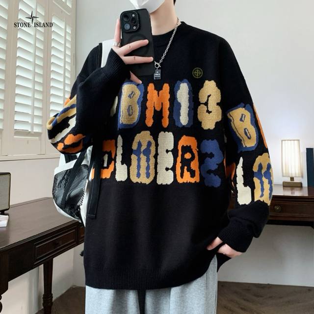 Yc上新发 Stone Island石头岛海外版25Ss新款三色慵懒风宽松版拼色情侣款毛衣 采用针织加厚面料 舒适透气 有质感 做工精细 走线规则 落肩袖宽松版