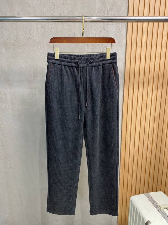 9 Loro Piana 诺悠翩雅 25秋冬时尚老钱风羊毛裤 松弛感拉满高奢定织绵羊毛+桑蚕丝+中空聚酯+腈纶+氨纶五合一质地，丝滑垂感弹力松紧腰，搭配挺括宽松