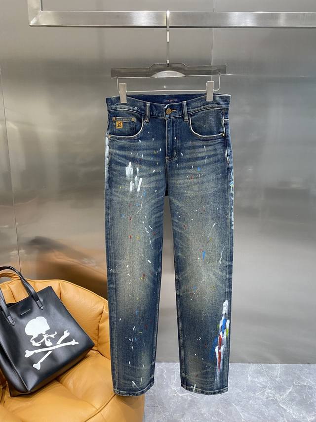 驴家 重工水洗休闲牛仔裤，进口原版水洗弹力面料，舒适有弹性，独特设计，版型超正，舒适透气，档次极高，专柜品质，上身帅气十足，码数：S-Xxl 隔天