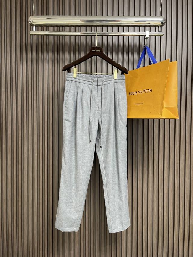 Lp Loropiana 2025秋冬新款休闲羊毛裤 休闲裤作为随时随地男人都能穿搭的时尚单品，简洁的设计配合高档面料，细节点缀，立体剪裁，手感顺滑光泽度高，上
