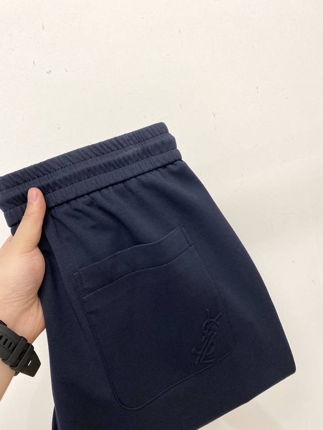 Ysl 圣罗兰、2025爆款休闲裤 高弹显瘦必爆简约百搭爆款，做工精细，每一针都看得到用心，超多明星网红最爱 拉长身材比例哦！微弹 _舒适面料 细节体码数M-3