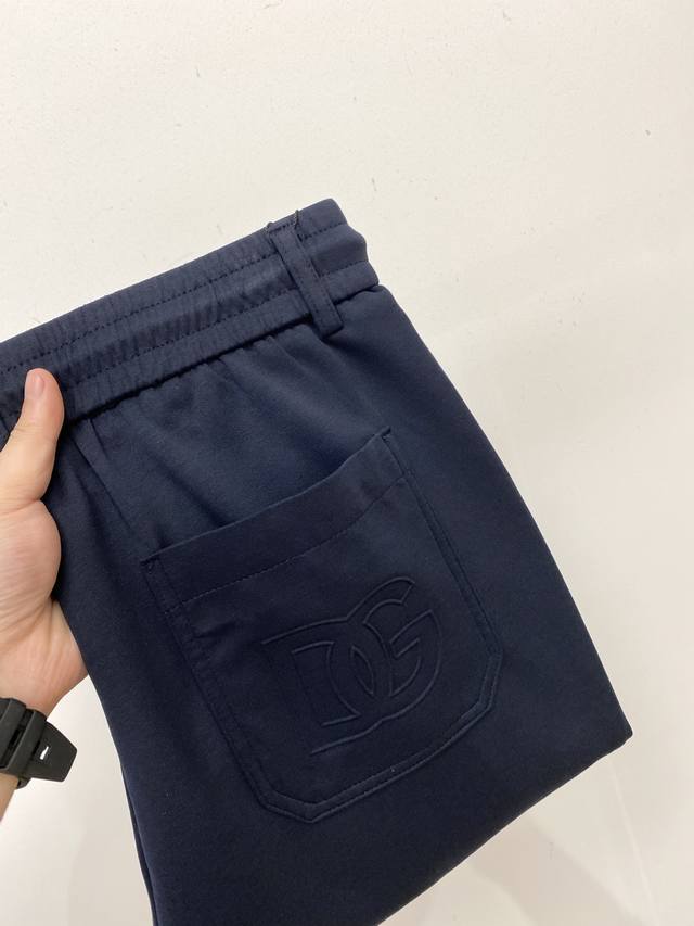 Dg、2025爆款休闲裤 高弹显瘦必爆简约百搭爆款，做工精细，每一针都看得到用心，超多明星网红最爱 拉长身材比例哦！微弹 _舒适面料 细节体码数M-3Xl