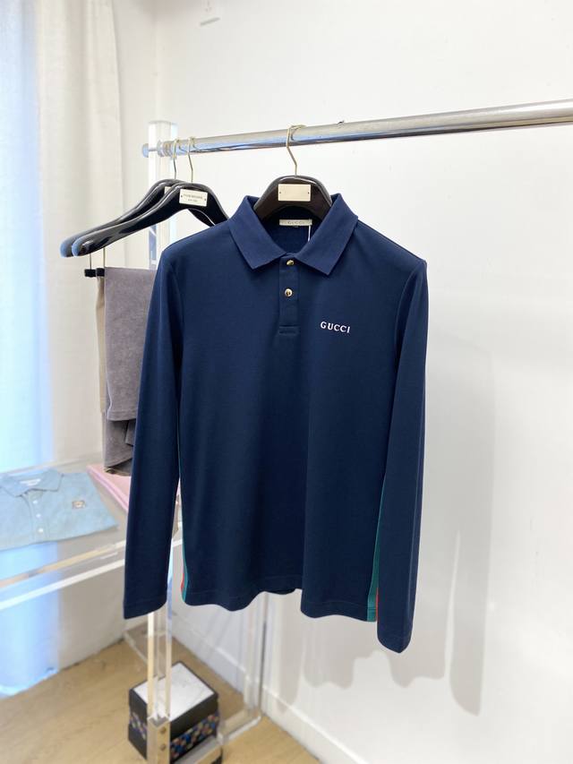 古奇、2025新品长袖，帅气时尚，胸前精致刺绣字母Logo，简约百搭款。面料棉 不仅挺括，保持潮流的廓形，又穿着舒适，纱织更细腻，码数M-4Xl