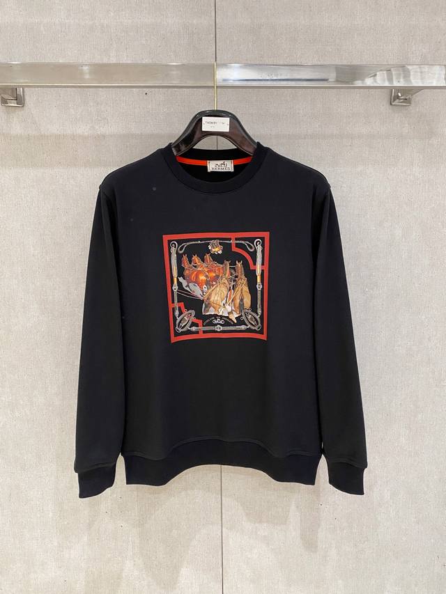 爱马仕、2025新品卫衣，帅气时尚，简约百搭款。胸前顶级银花图案Logo，面料棉 不仅挺括，保持潮流的廓形，又穿着舒适，纱织更细腻，码数M-3Xl