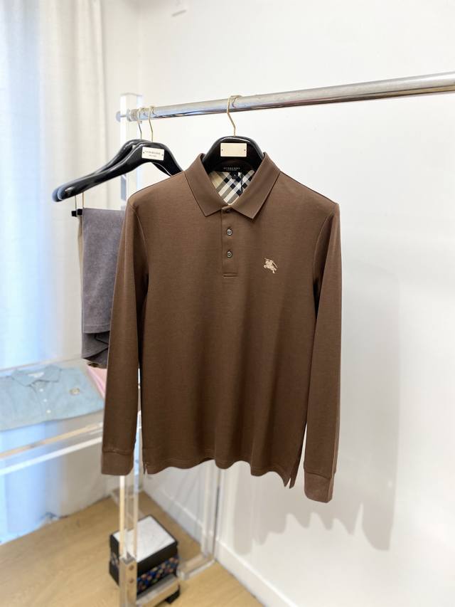 巴宝莉、2025新品长袖卫衣，帅气时尚，胸前精致刺绣图案Logo，简约百搭款。面料棉 不仅挺括，保持潮流的廓形，又穿着舒适，纱织更细腻，码数M-4Xl