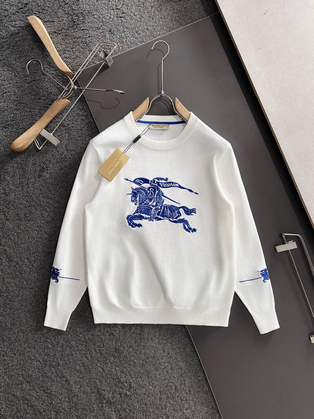 Bbr 2025秋冬提花刺绣新款简约圆领针织羊毛衫，精致工艺专柜面料，顶级元素融合打造，经典3标齐全，潮男时尚，无论是上身舒适度还是都是无可比拟的存在 码数M-