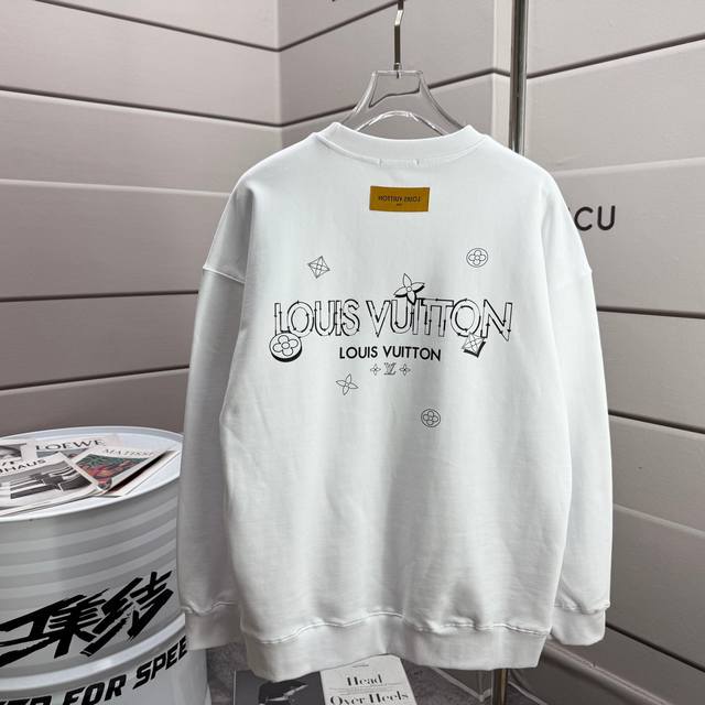 Louis Vuitton 路易威登 2025Ss Lv潮牌新品刺绣+印花工艺 圆领卫衣 秋冬最新砖柜同步 宽松版型 时尚又个性 超级百搭好看的一款 男女都非常