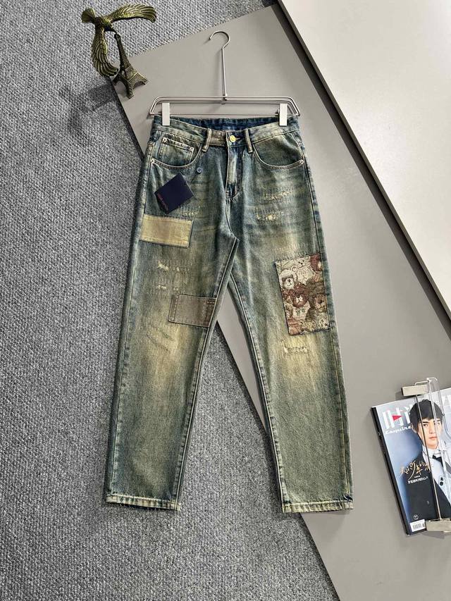 Lv2025常年四季款经典牛仔裤直筒长裤，潮流中的潮流轻奢主义 日常通勤穿搭必备单品 码数：28-40 下单报身高体重