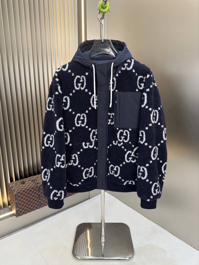 爆款独家爆款2025秋冬新款羊羔毛羽绒服 原版1:1订制五金配件全进口原版定制 欢迎专柜对比 绝对的高品质 采用顶级90白鸭绒 超柔软 充羽量蓬松饱满 超级重工