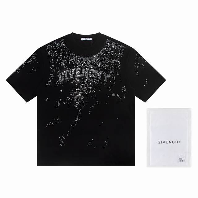 一首批.散单+10 纪梵希Givenchy2025新款短袖 材质:采用高版本300G双纱精梳棉 尺寸:S M L Xl 颜色:黑色 白色 款号:W2599