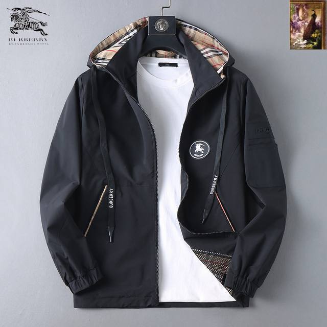巴宝莉 2025开秋新款男士夹克外套，原单三标齐全高端版本！专柜定制面料 透气舒适度高，细节无可挑剔，品牌元素设计理念，专业代购级体现高品质。手感细腻柔软！呈现